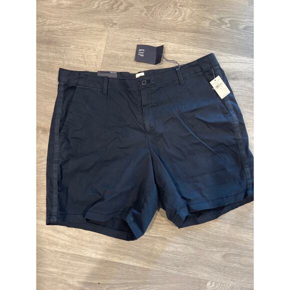 NWT Gap women’s size 16 navy blue chino shorts - Picture 1 of 4